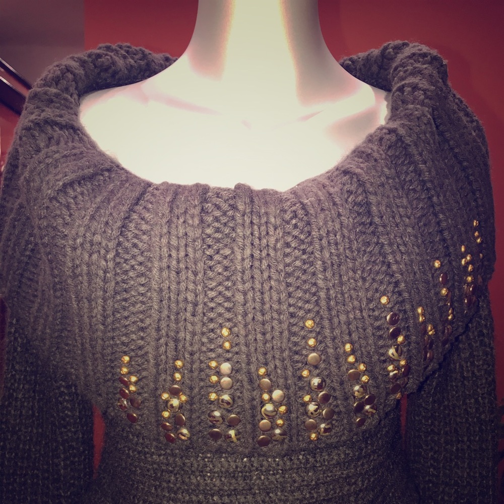 “LOVE IS LOVE” made in Italy sweater